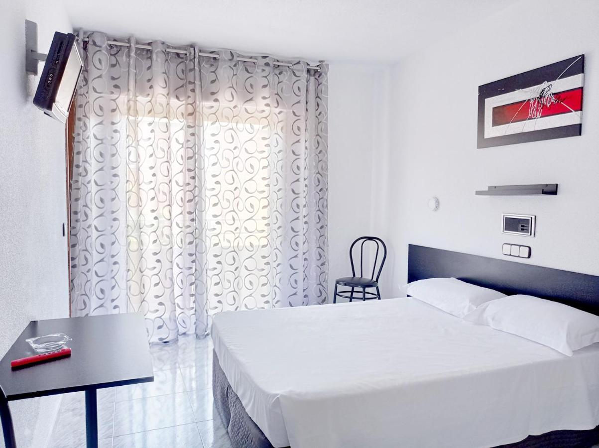 Hostal Lady Ana Maria Collado Villalba Exterior foto